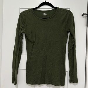 Gap women's long sleeve shirt